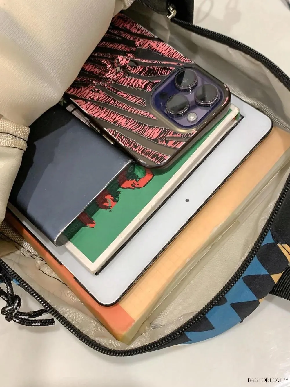BagForLove - Colorblock Graphic Backpack for Holiday Cheer