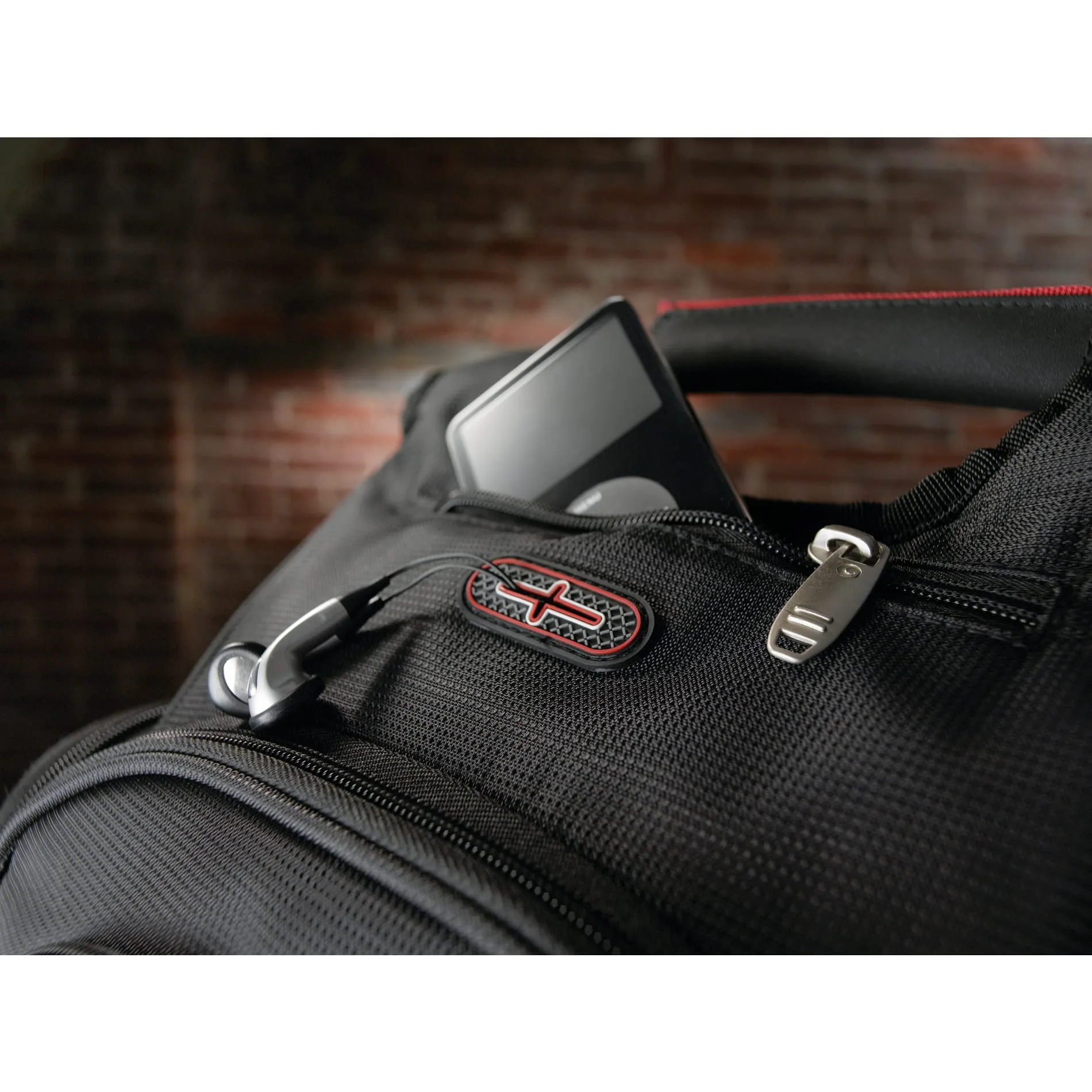 elleven™ TSA 17" Computer Backpack