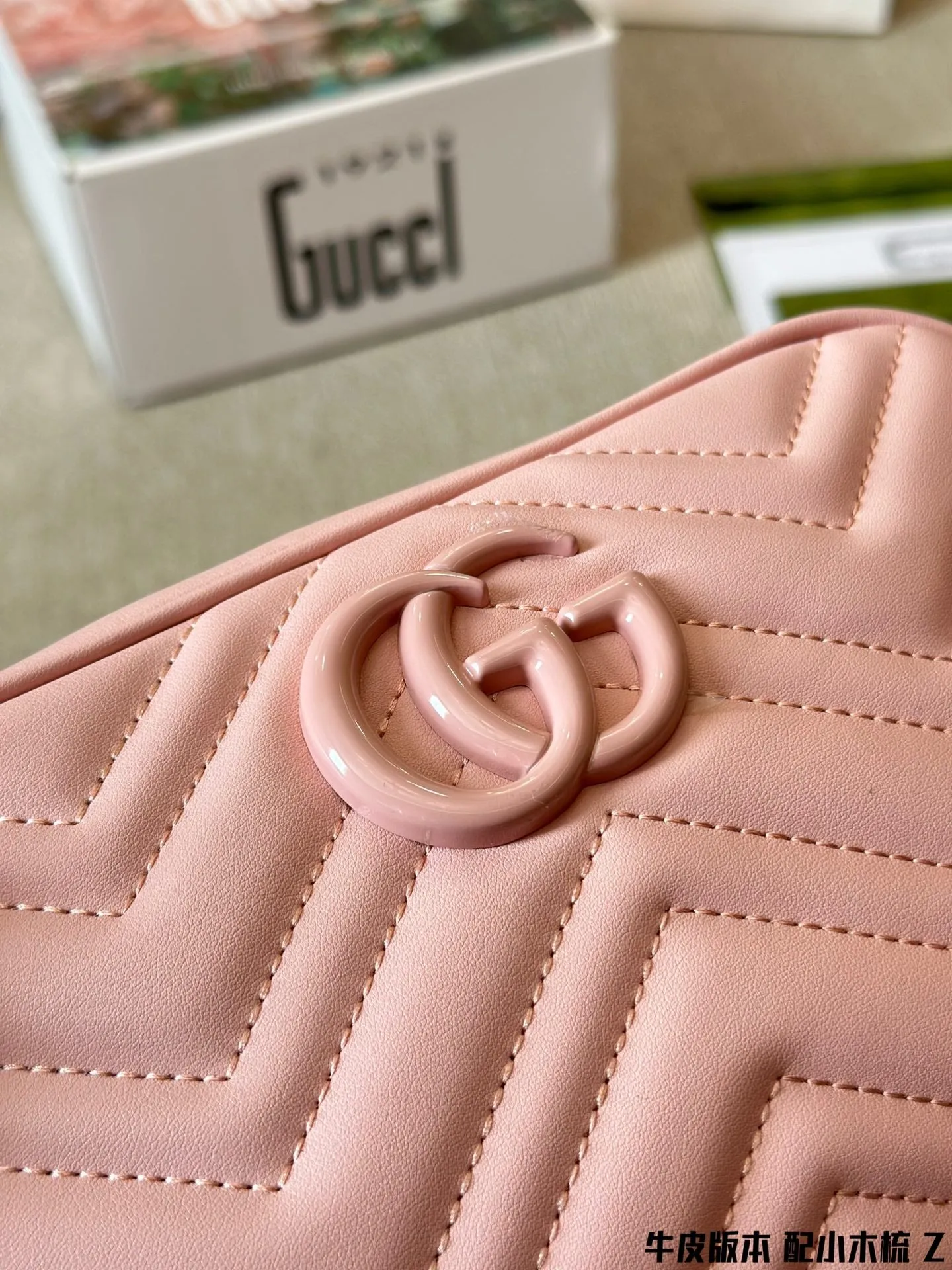 GUCCI Macaron GG Marmont camera bag shoulder bag with Small gucci wooden comb gift