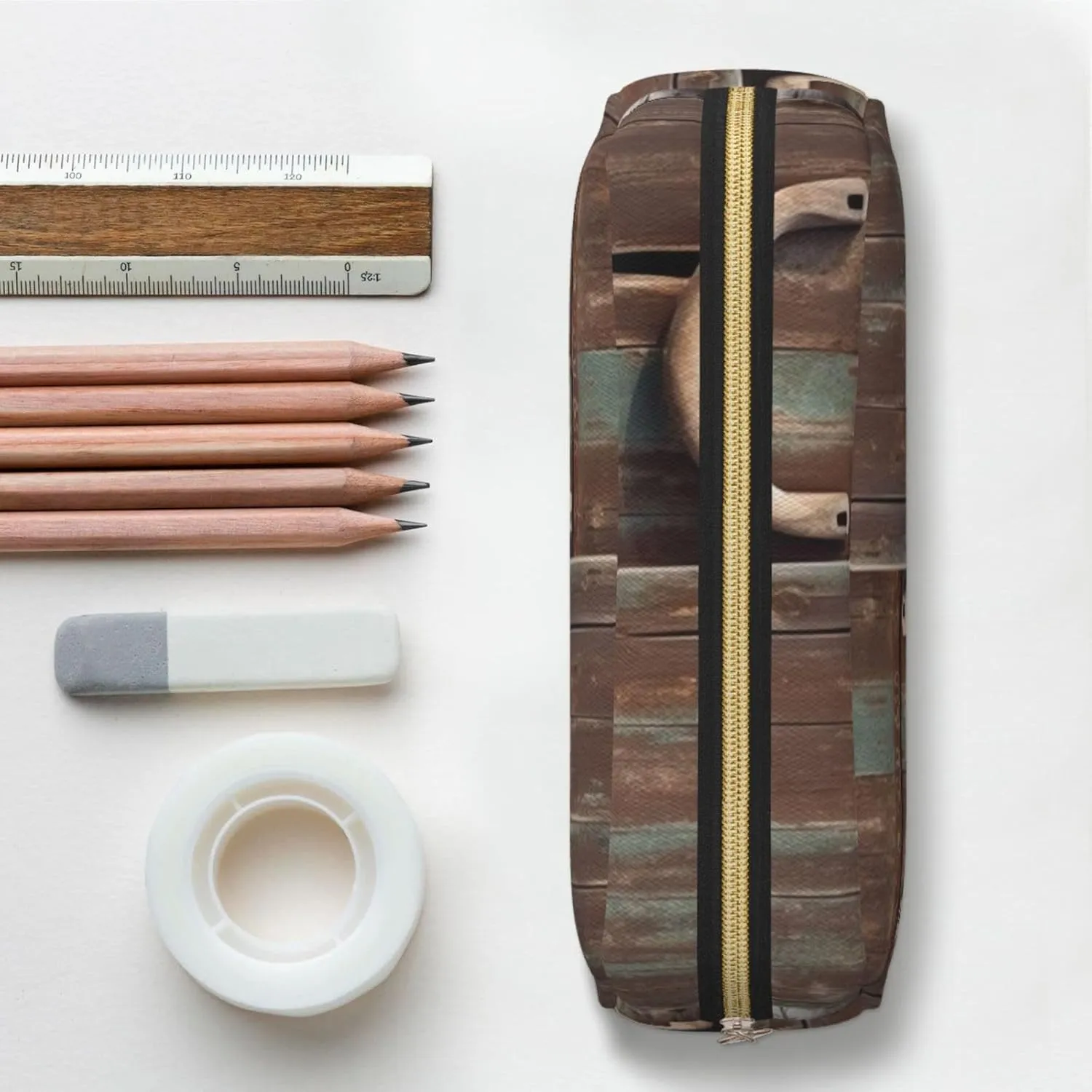 Rustic Horseshoe Barn Wooden Makeup Bag for Women Men Pencil Pouch Travel Small Cosmetic Bag Zippered Toiletry Bags Aesthetic Pen Bags Trendy Storage Bags Leather Coin Pouch Purse