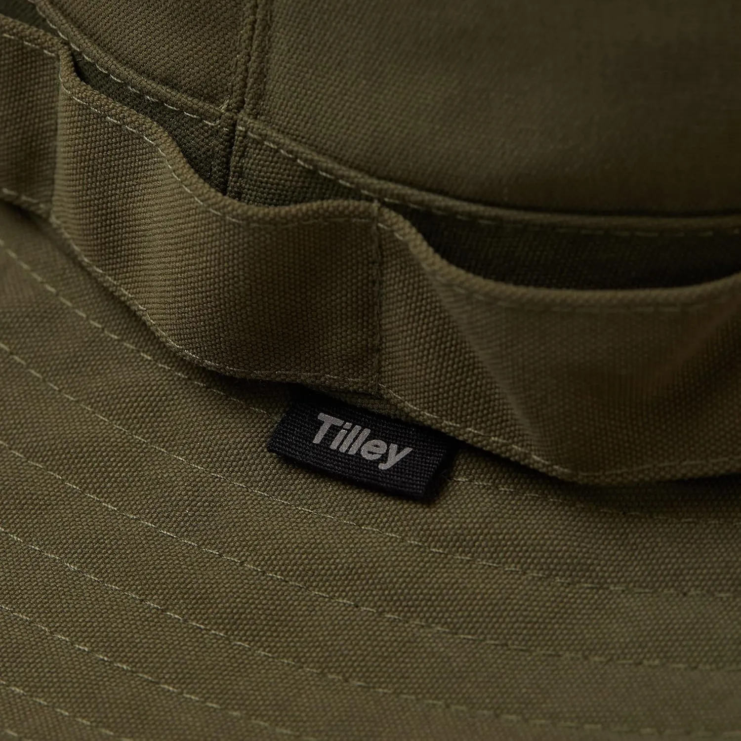 Tilley Canyon Bucket Hat – Lightweight Breathable Hat for Men & Women, Wide Brim Sun Hat for Hiking, Travel & Outdoor Wear