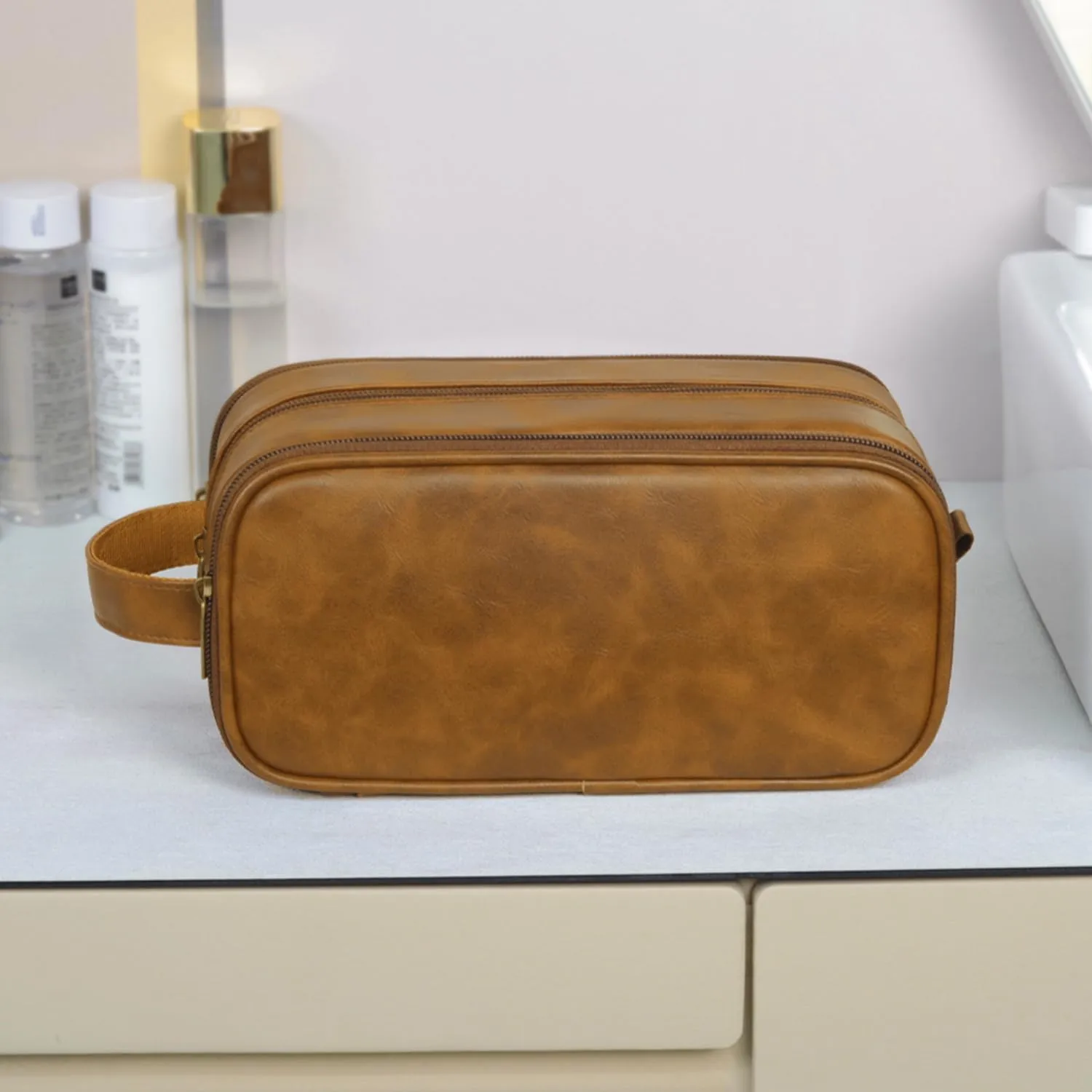 Travel Toiletry Bag for Men Personalized Leather Dopp Kit Bathroom Toiletries Organizer Cosmetic Bags with Side Handle