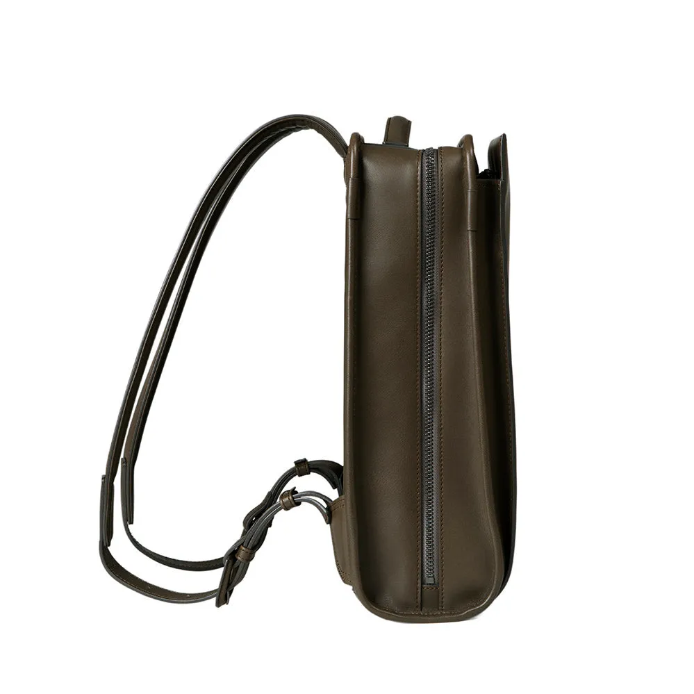 Vainno Medium Square Backpack