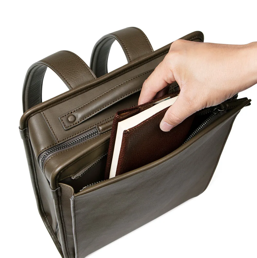 Vainno Medium Square Backpack
