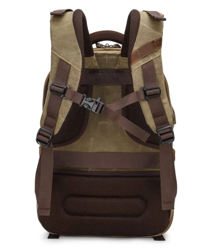 Vintage Camera Backpack | Sierra Nevada