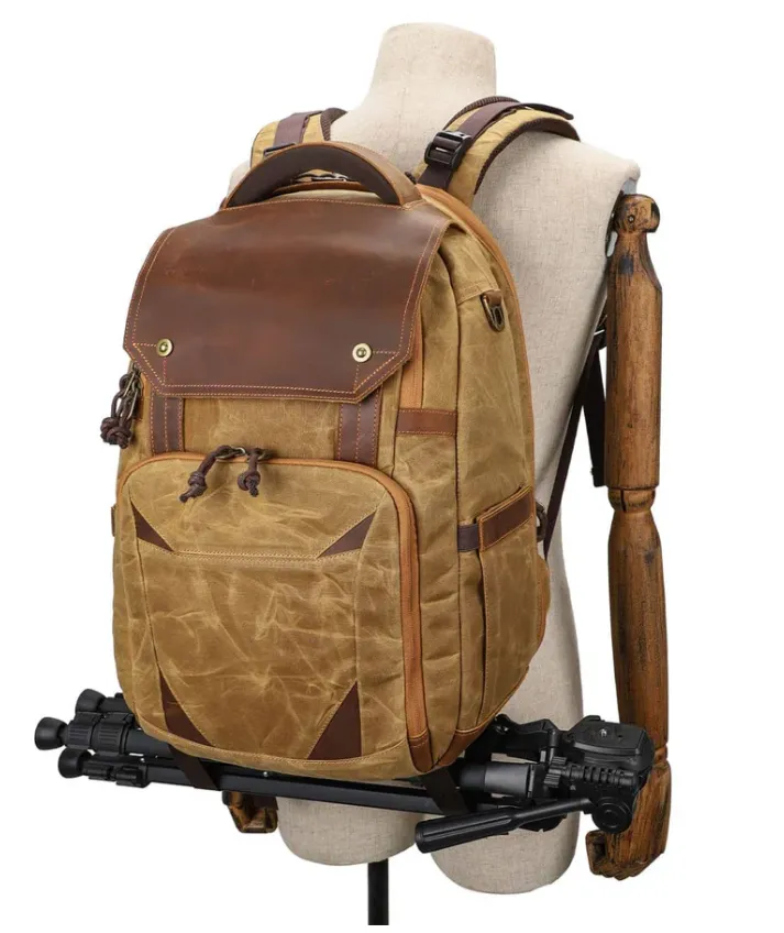 Vintage Camera Backpack | Sierra Nevada