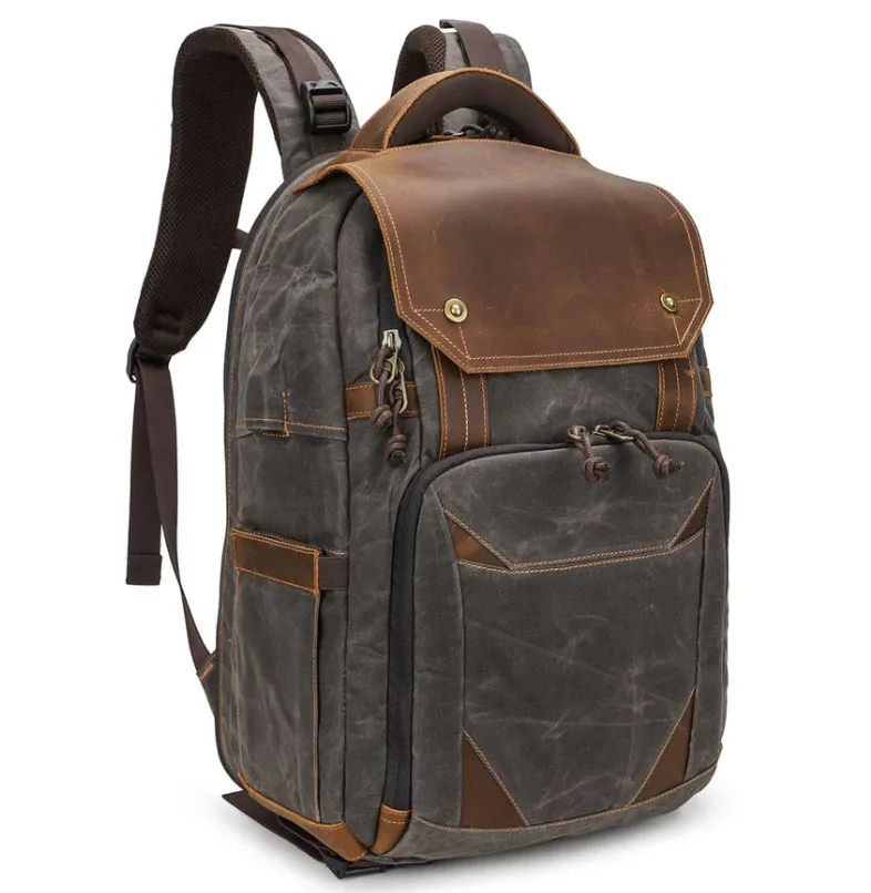 Vintage Camera Backpack | Sierra Nevada